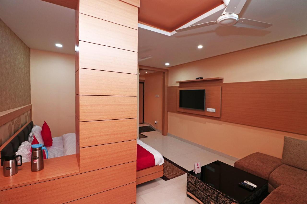 Capital O Hotel Sapphire Inn Gorakhpur Exterior photo