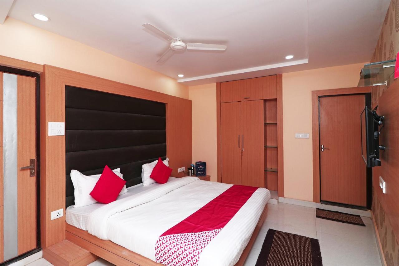 Capital O Hotel Sapphire Inn Gorakhpur Exterior photo