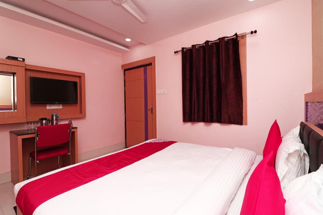 Capital O Hotel Sapphire Inn Gorakhpur Exterior photo
